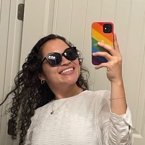 Meet your Posher, Marcela